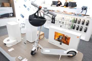 Xiaomi CEO'su YalaTech Dijital Fiyat Etiketleri ile tweet attı